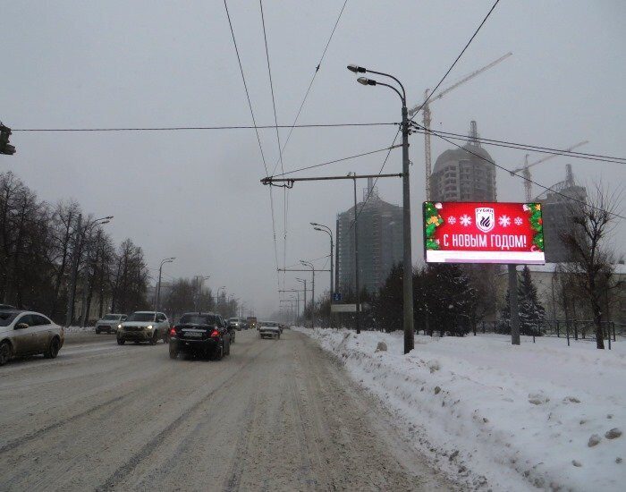 Дисплей оренбург. Билборд Оренбургский тракт. Оренбургский тракт 2 Казань. Билборд Казань. Реклама на билбордах Казань.